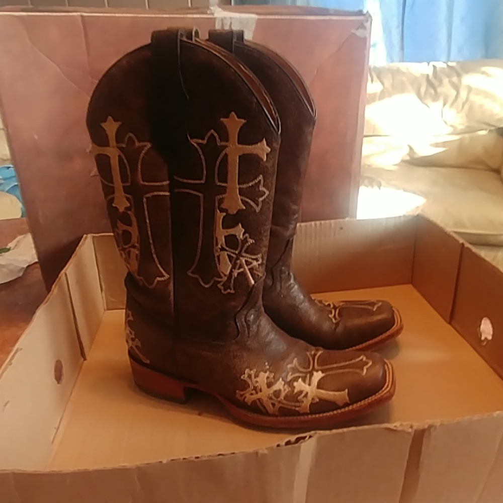 Cowhide - Honey Cross Boots